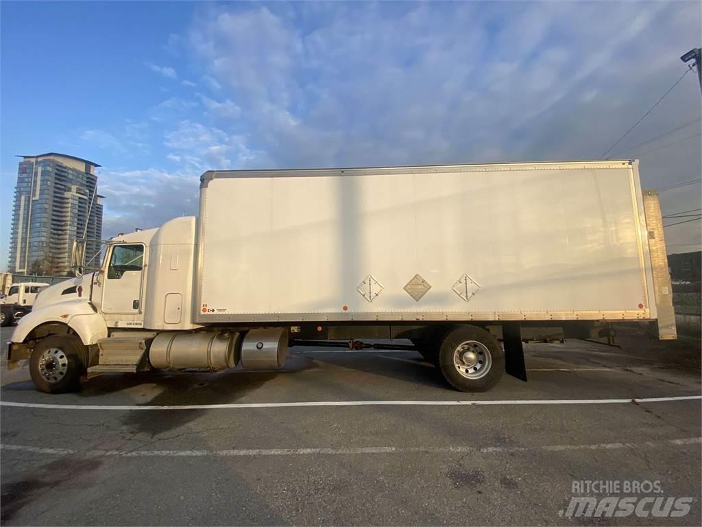 Kenworth T440 Fülkés alváz