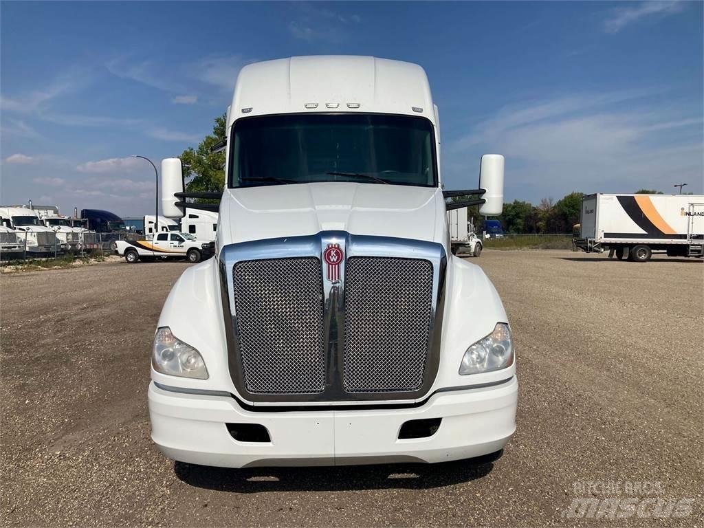 Kenworth T680 Nyergesvontatók