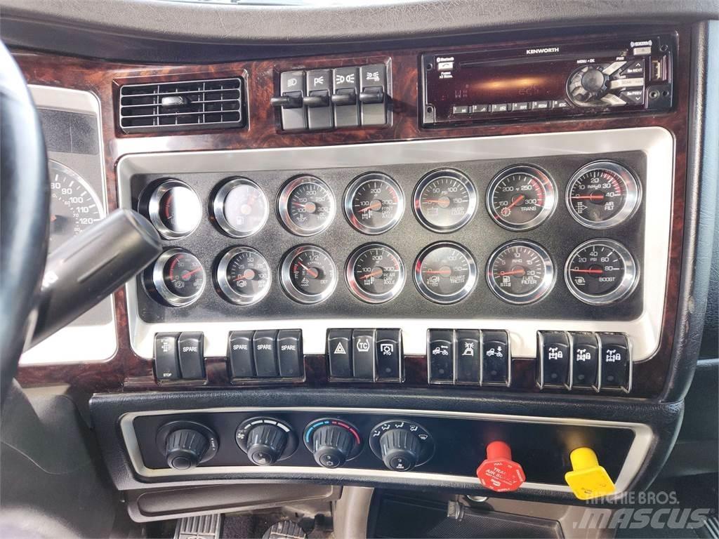 Kenworth W900L Nyergesvontatók