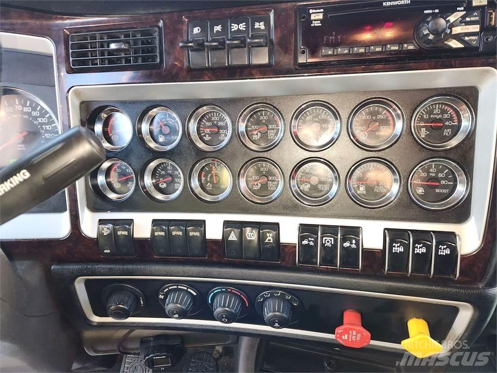 Kenworth W900L Nyergesvontatók