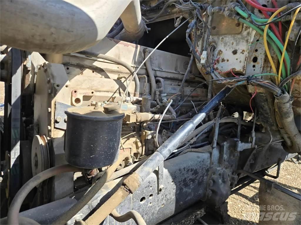 Ford L9000 Egyéb alkatrészek