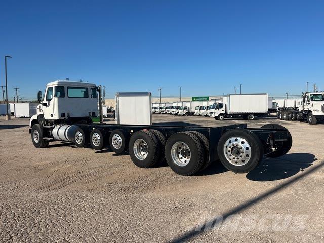 Autocar DC64 Vezetőfülke és belső tartozékok