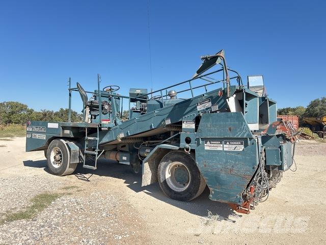  Bearcat Homok és Sószórók