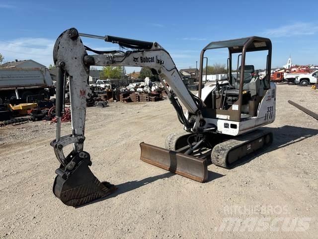 Bobcat 331 Lánctalpas kotrók