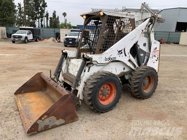 Bobcat 873 Kompaktrakodók
