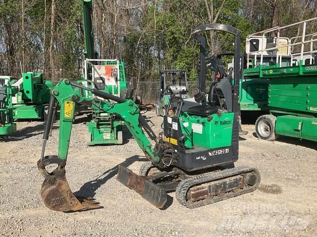 Bobcat E10 Lánctalpas kotrók