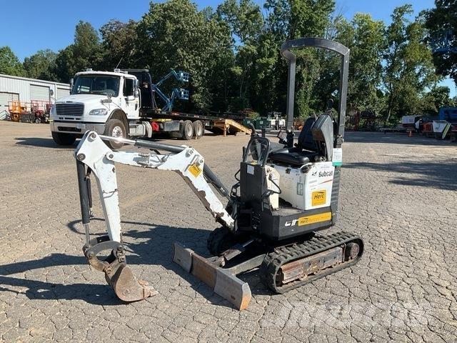 Bobcat E10 Lánctalpas kotrók