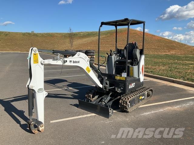 Bobcat E20 Lánctalpas kotrók
