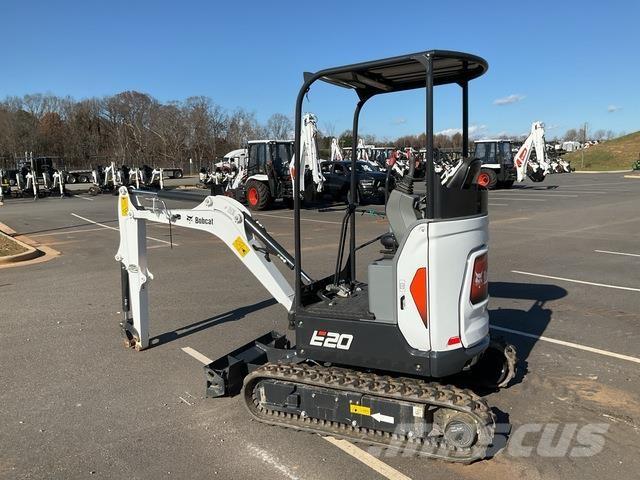 Bobcat E20 Lánctalpas kotrók