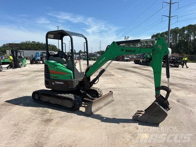 Bobcat E26 Lánctalpas kotrók