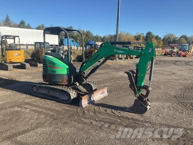 Bobcat E26 Lánctalpas kotrók