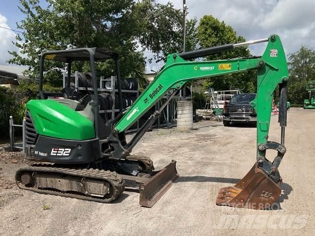 Bobcat E32I Lánctalpas kotrók