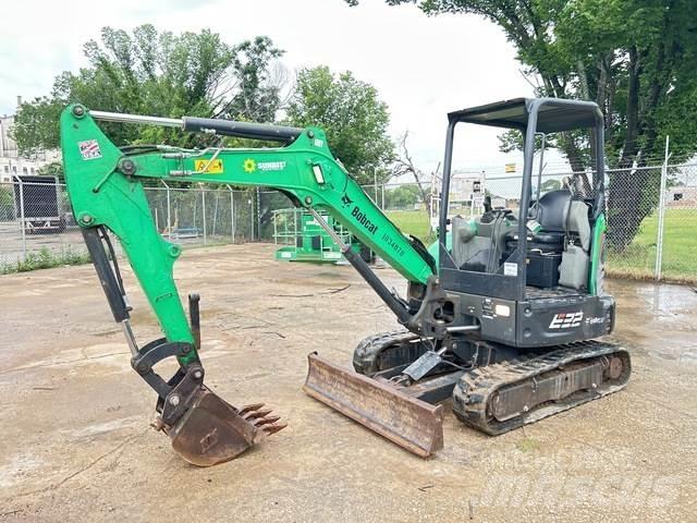 Bobcat E32i Lánctalpas kotrók