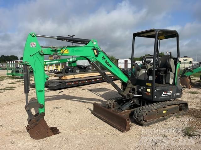 Bobcat E32I Lánctalpas kotrók