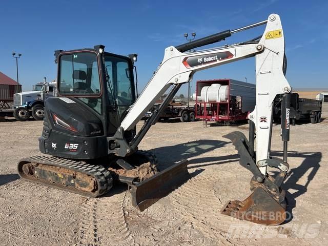 Bobcat E35 Lánctalpas kotrók