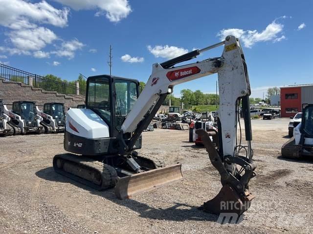 Bobcat E42 Lánctalpas kotrók