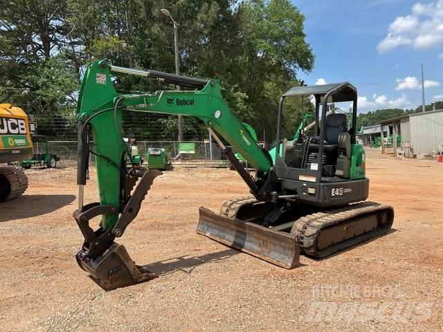 Bobcat E45 Lánctalpas kotrók