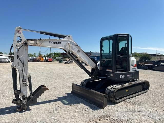 Bobcat E50 Lánctalpas kotrók