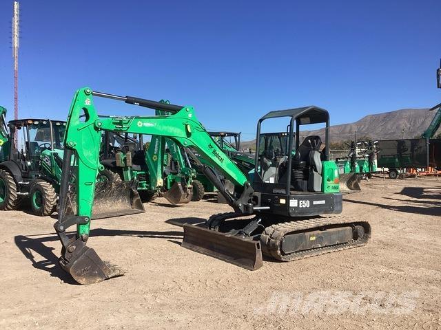 Bobcat E50 Lánctalpas kotrók