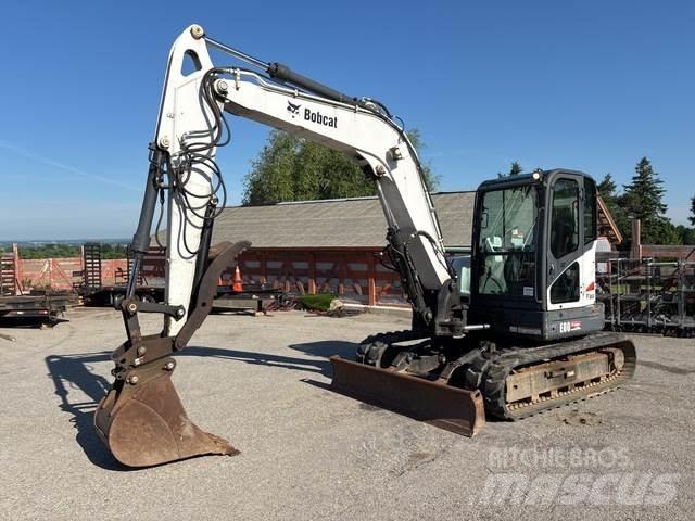 Bobcat E80A Lánctalpas kotrók