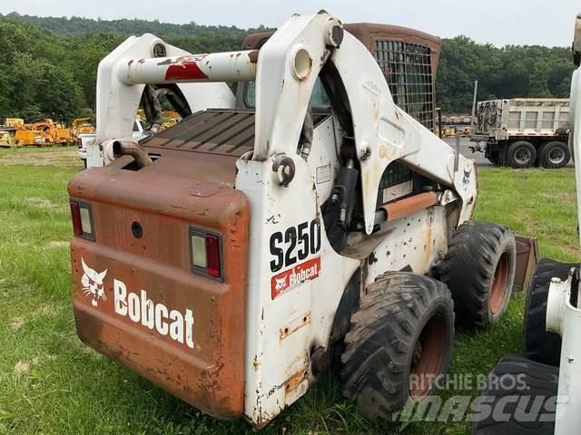 Bobcat S250 Kompaktrakodók