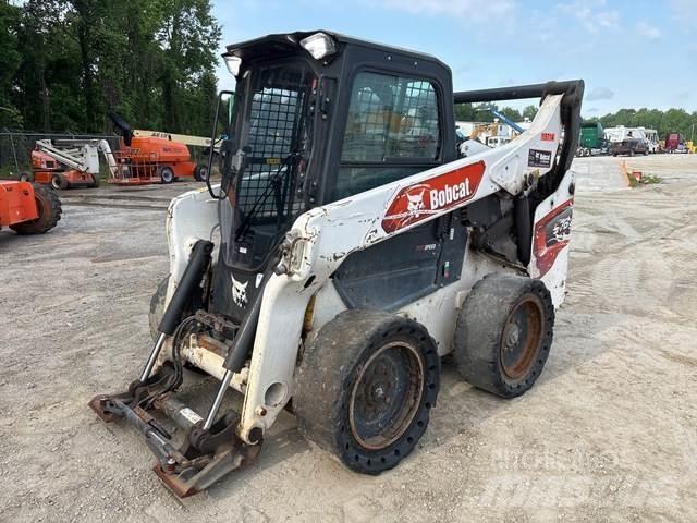Bobcat S76 Kompaktrakodók
