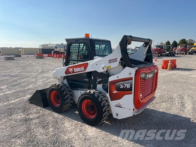 Bobcat S76 Kompaktrakodók
