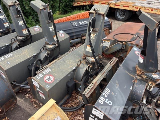 Bobcat SB200 Hómarók