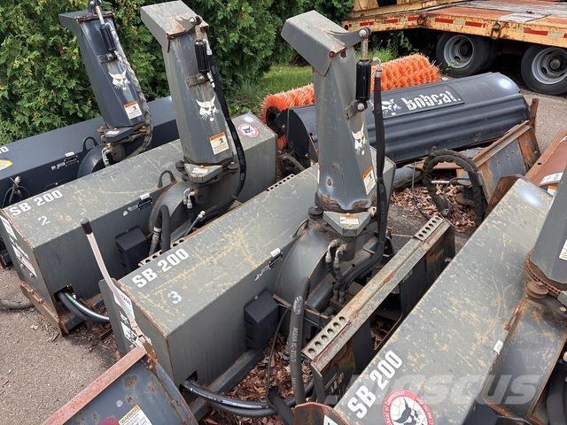 Bobcat SB200 Hómarók