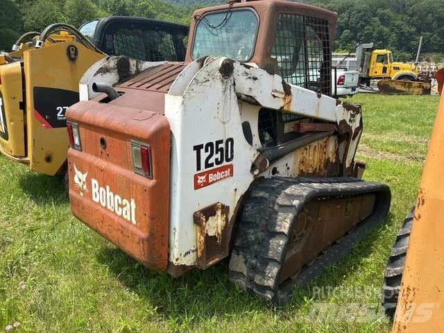 Bobcat T250 Kompaktrakodók
