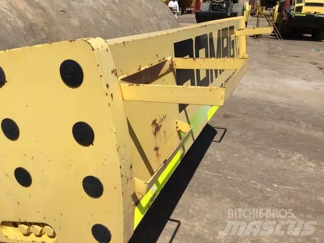 Bomag BW219DH-4 Egydobos hengerek