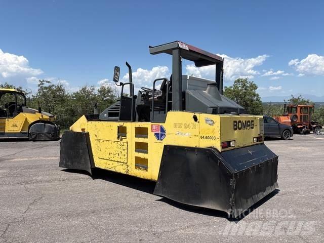 Bomag BW24R Pneumatikus kerekes hengerek