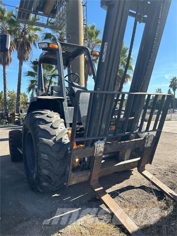 CASE 586H Tereptargonca