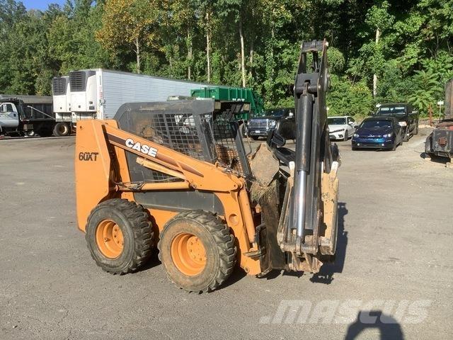 CASE 60XT Kompaktrakodók