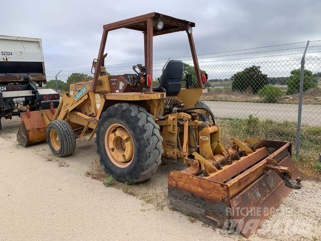 Case IH 480ELL Homlokrakodók és kotrók