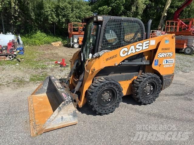 CASE SR175 Kompaktrakodók