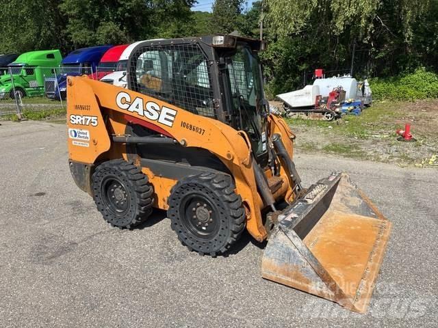 CASE SR175 Kompaktrakodók
