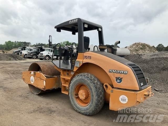 CASE SV208 Egydobos hengerek