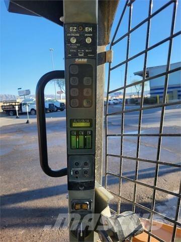CASE TR270 Kompaktrakodók