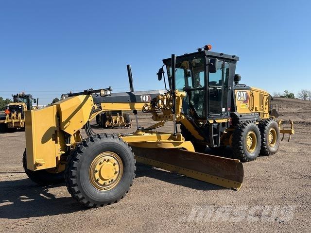 CAT 140 Gréderek