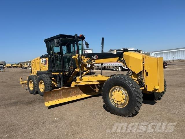 CAT 140 Gréderek