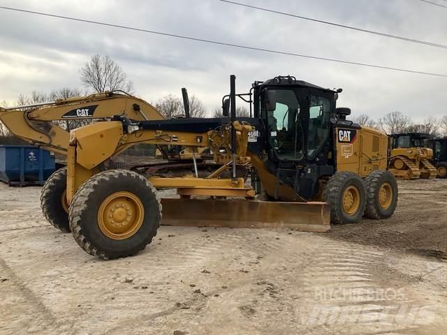 CAT 140M3 Gréderek