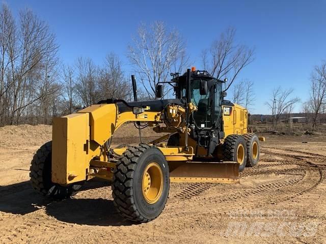 CAT 140M3 Gréderek