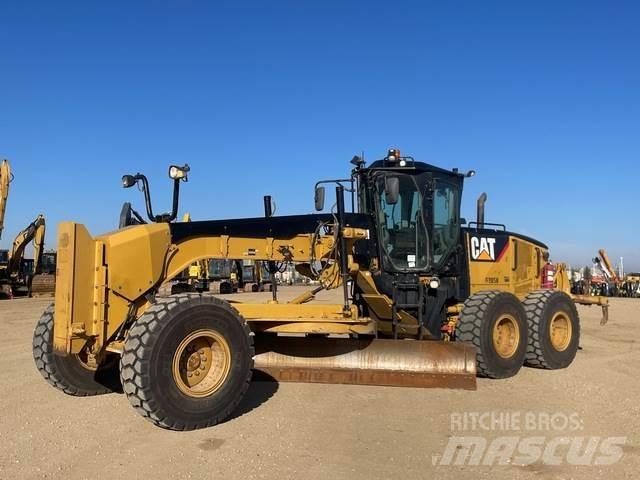 CAT 14M Gréderek