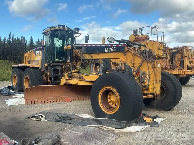 CAT 16M Gréderek