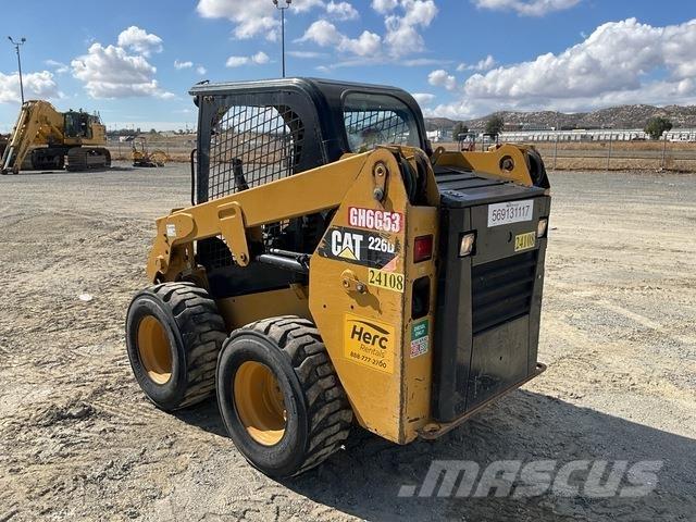 CAT 226D Kompaktrakodók