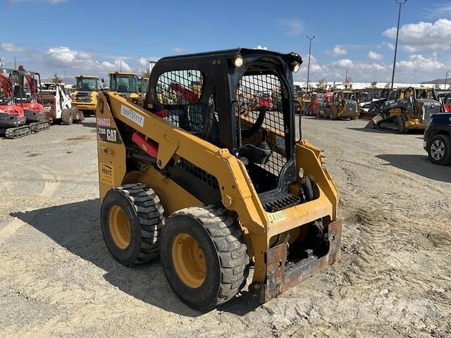 CAT 226D Kompaktrakodók