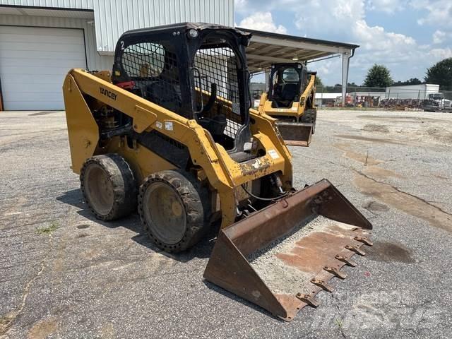 CAT 236D Kompaktrakodók