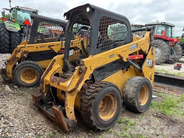 CAT 242D3 Kompaktrakodók