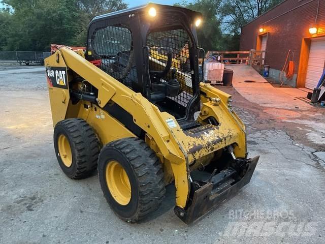 CAT 246D Kompaktrakodók